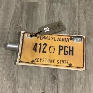Pittsburgh license plate tote + able beverage canteen